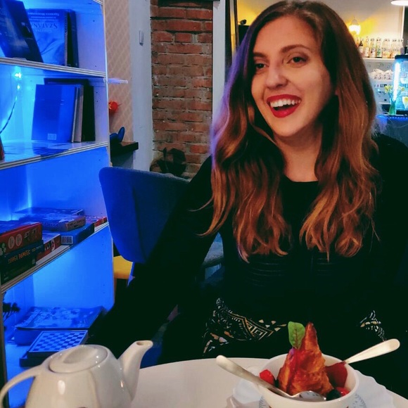 Meet your Posher, Stella - Picture 1 of 2